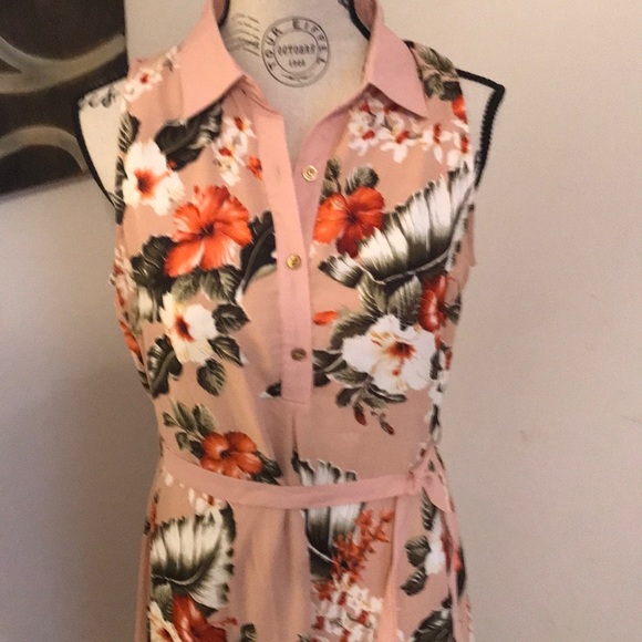 Bundle 3 for $20. Floral high-low dress- - Picture 2 of 4